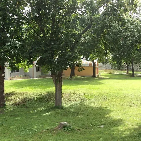 Stroitel Resort Hisarya